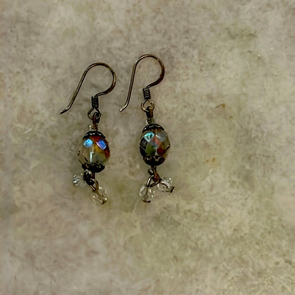 Crystal earinf